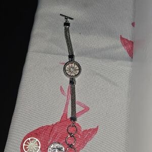 Silver Tone Womans Chain Bracelet with Compass Medallion.